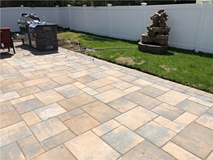 nicolock alpine ridge adobe blend with granite city border paver patio 2